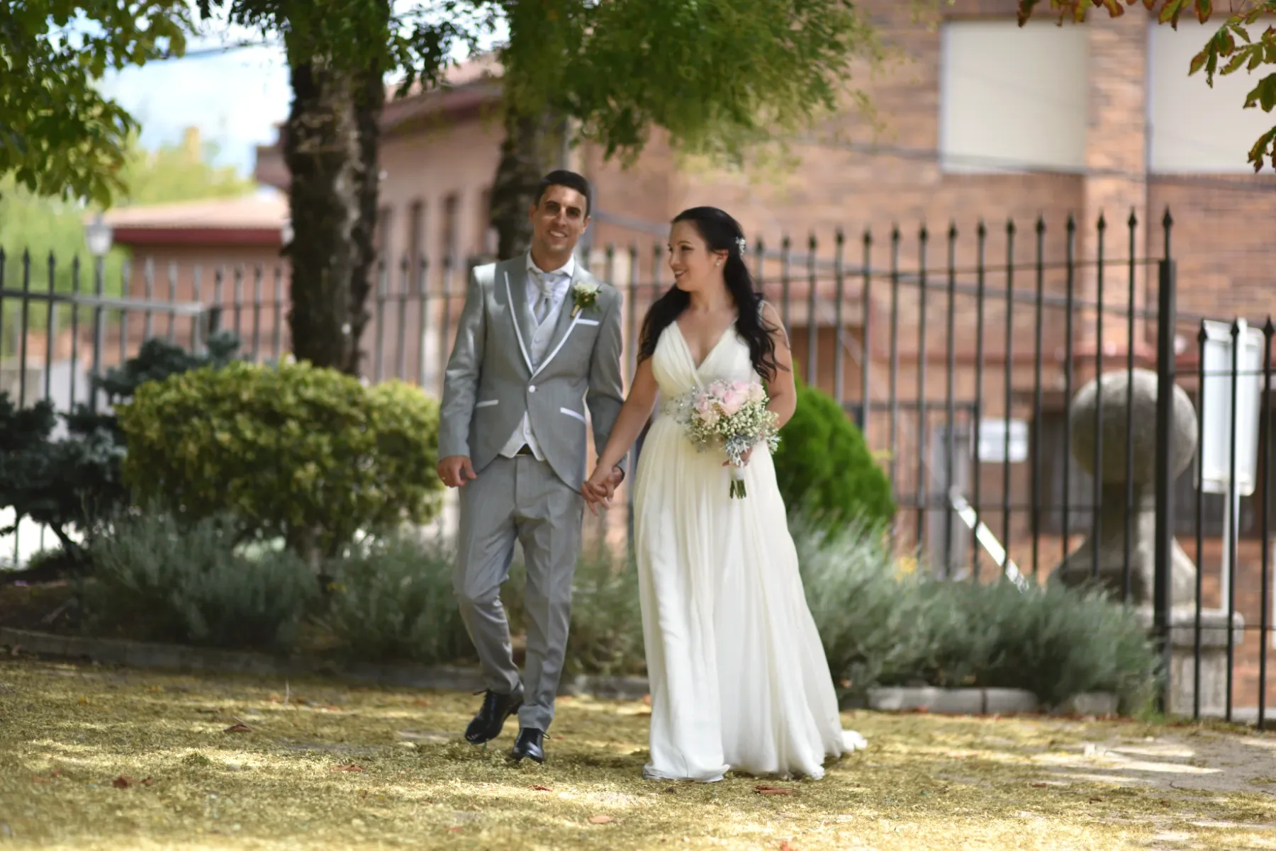 Pareja, plano abierto